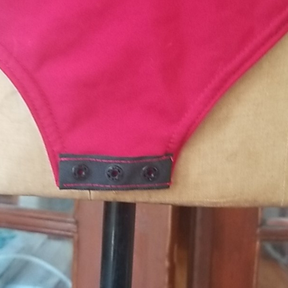 Red thermal bodysuit - Picture 3 of 3